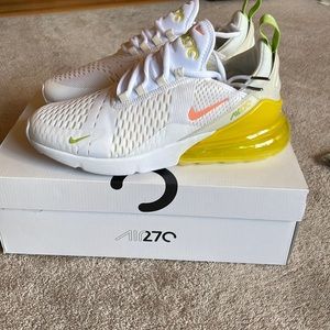 Nike 270 womens shoes